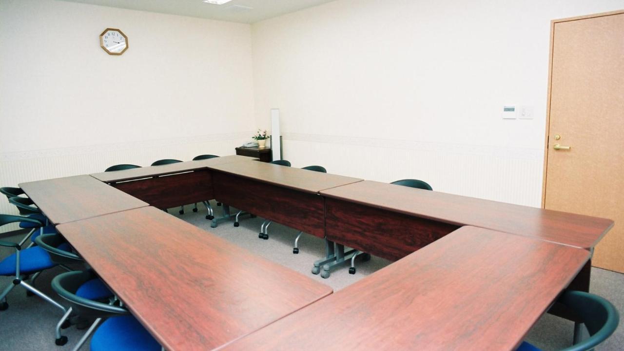 Toyoko Inn Hokkaido Tomakomai Ekimae Екстер'єр фото
