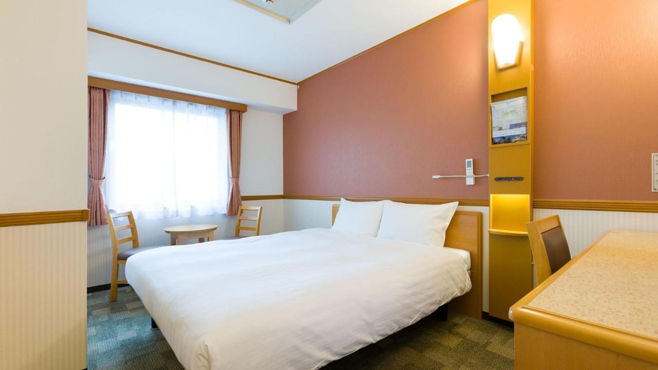 Toyoko Inn Hokkaido Tomakomai Ekimae Екстер'єр фото