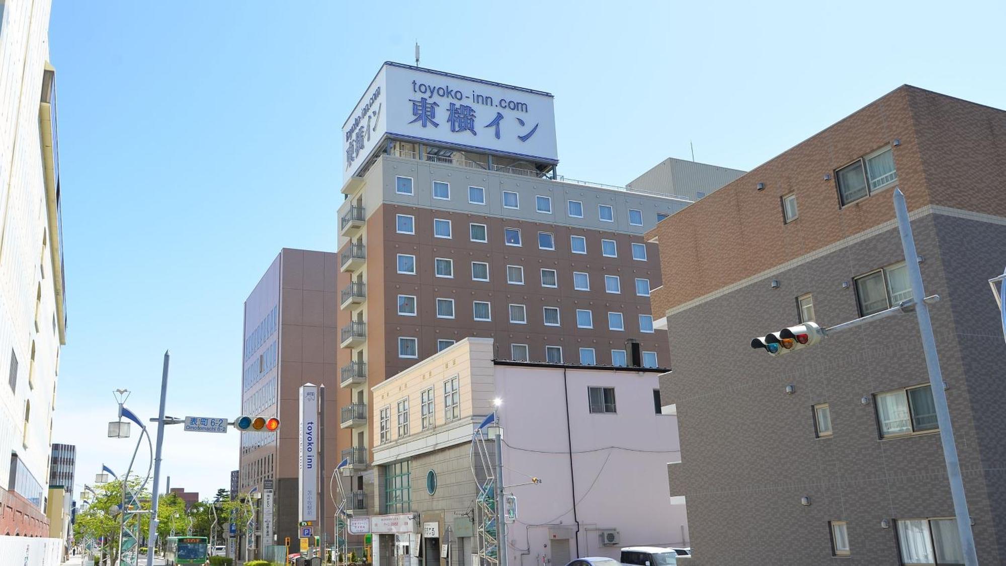 Toyoko Inn Hokkaido Tomakomai Ekimae Екстер'єр фото